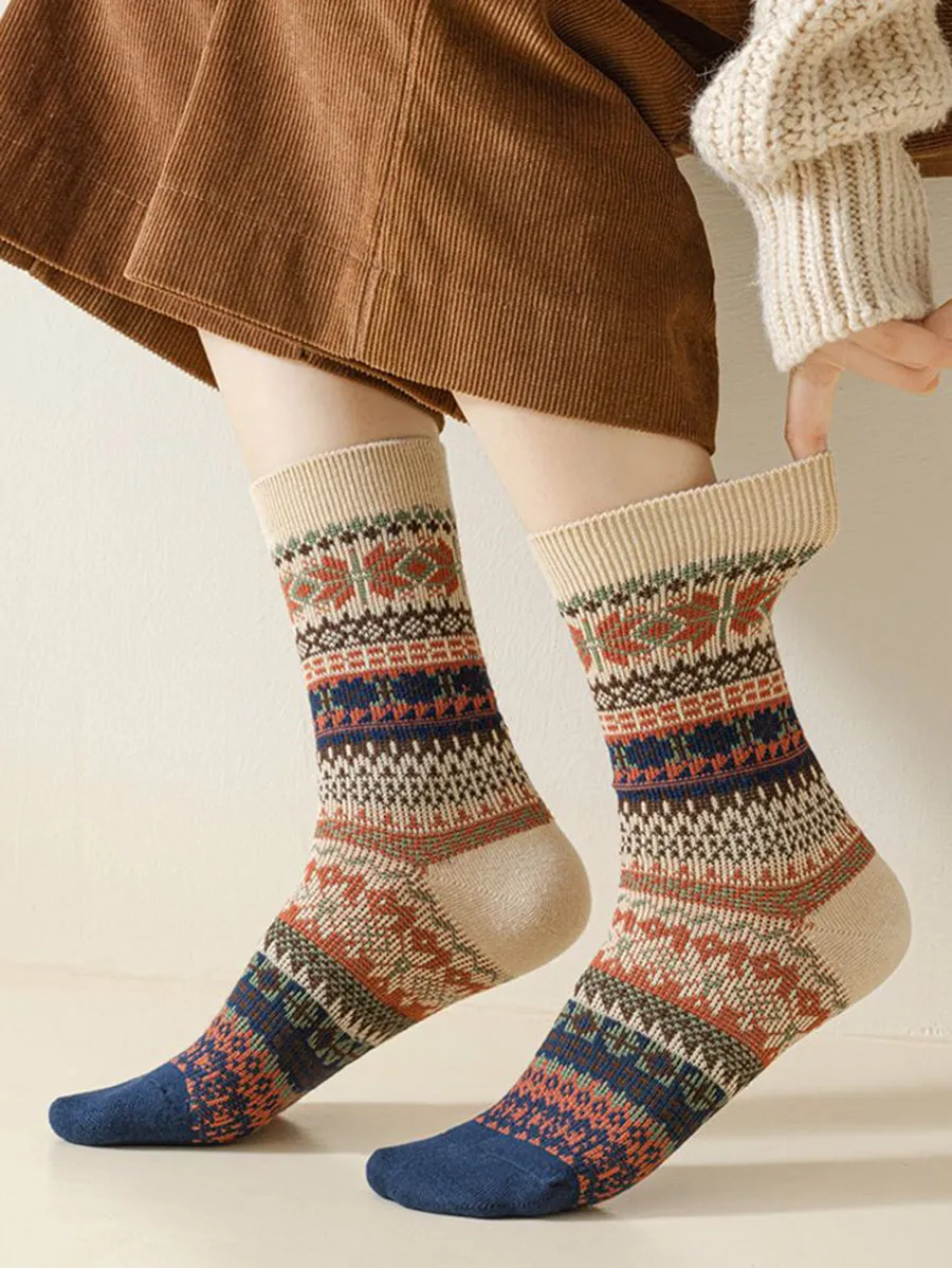 6 Pairs Women Winter Vintage Floral Knit Cotton Socks