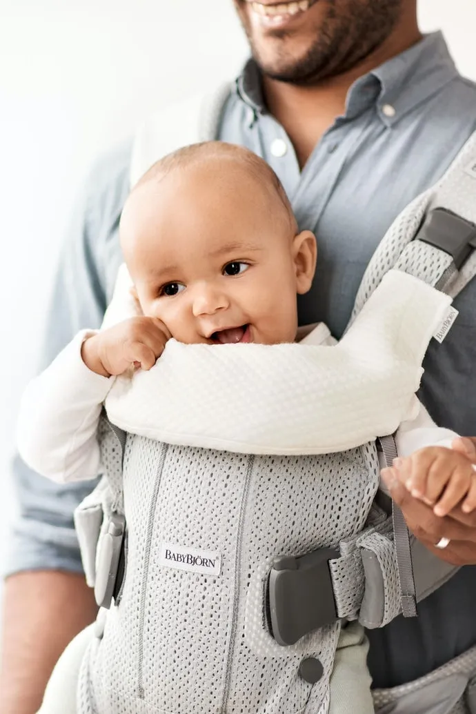 BabyBjorn, Baby Carrier One Bib