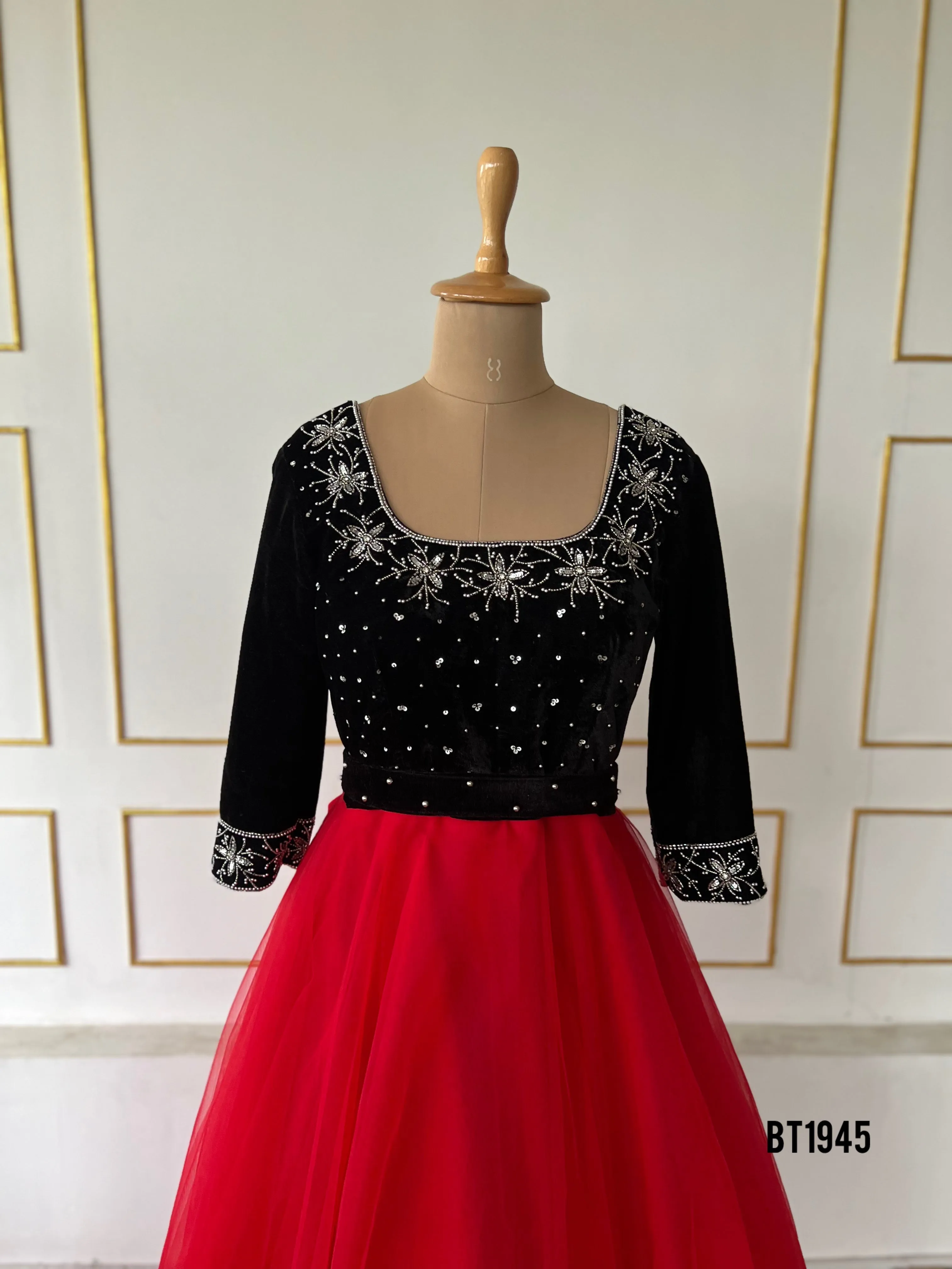 BT1945 Glamorous Red and Black Mom-Baby Dress Set