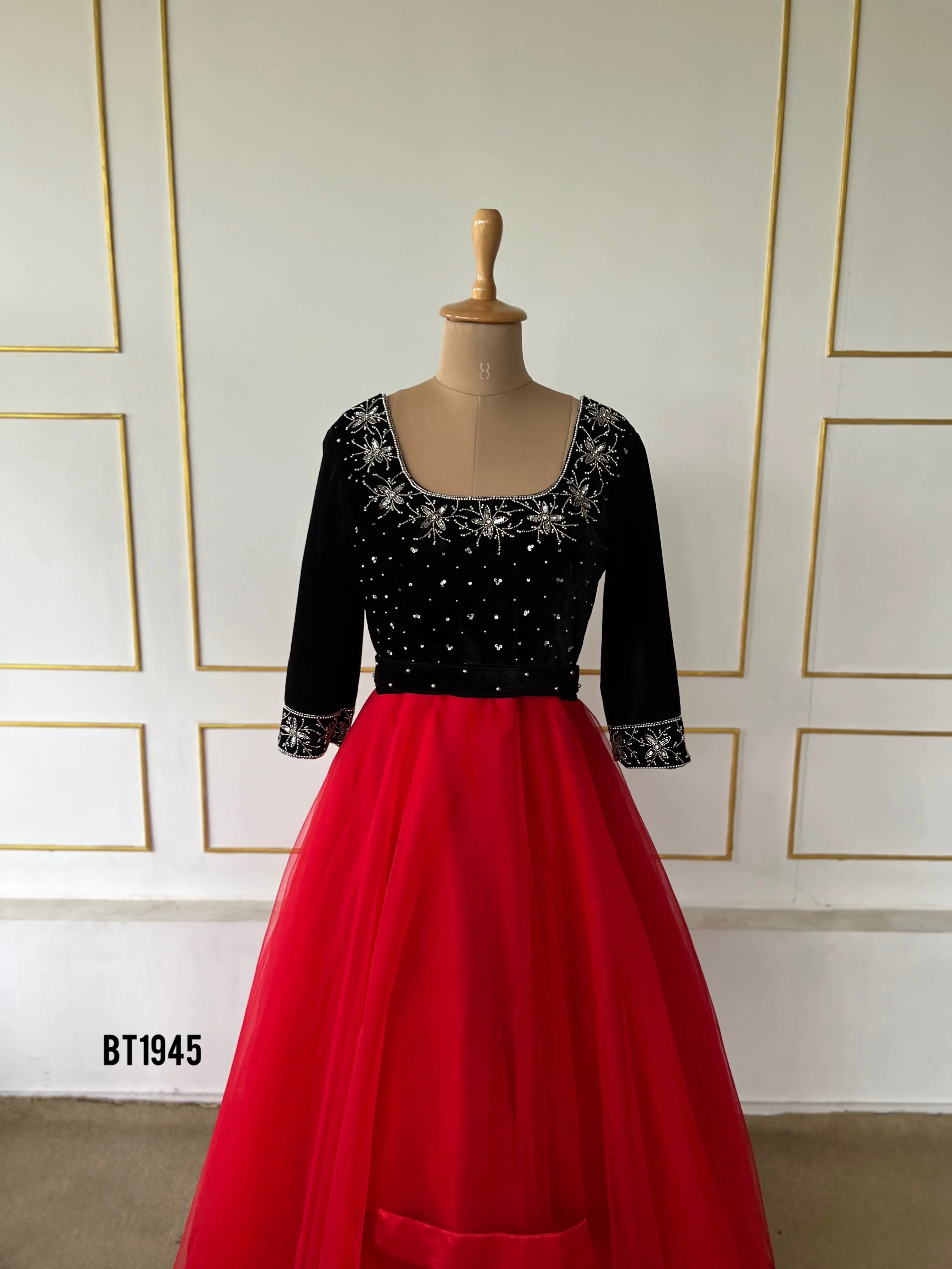 BT1945 Glamorous Red and Black Mom-Baby Dress Set