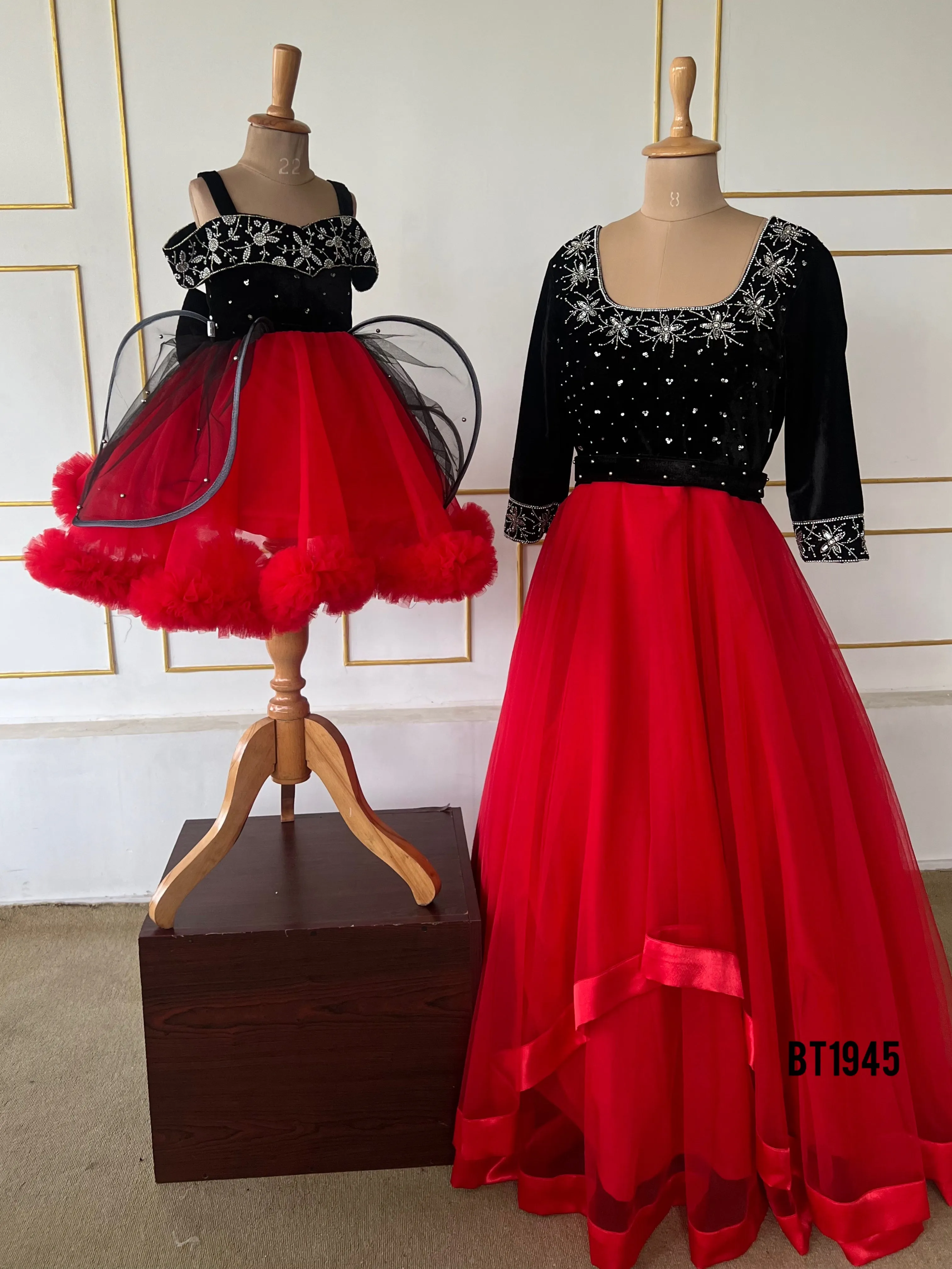 BT1945 Glamorous Red and Black Mom-Baby Dress Set