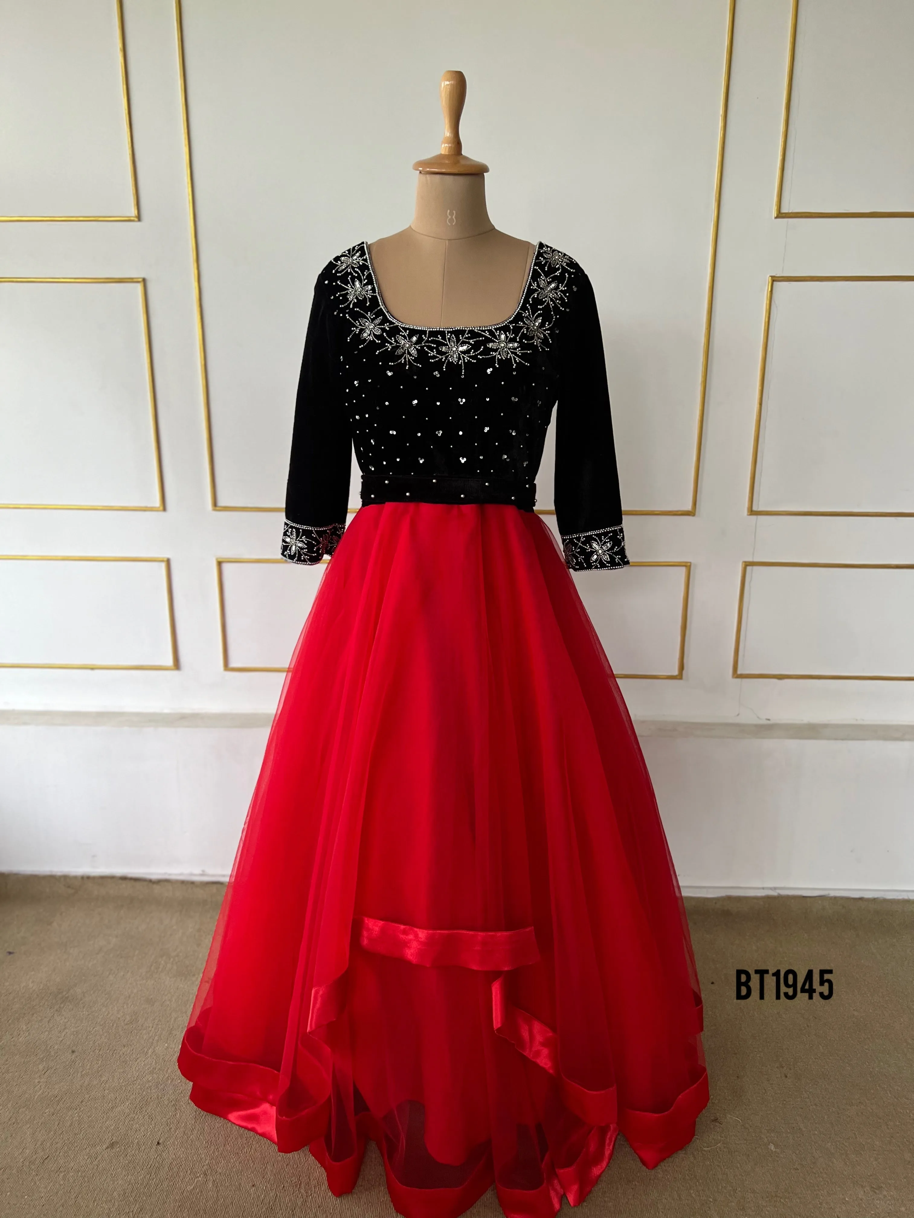 BT1945 Glamorous Red and Black Mom-Baby Dress Set