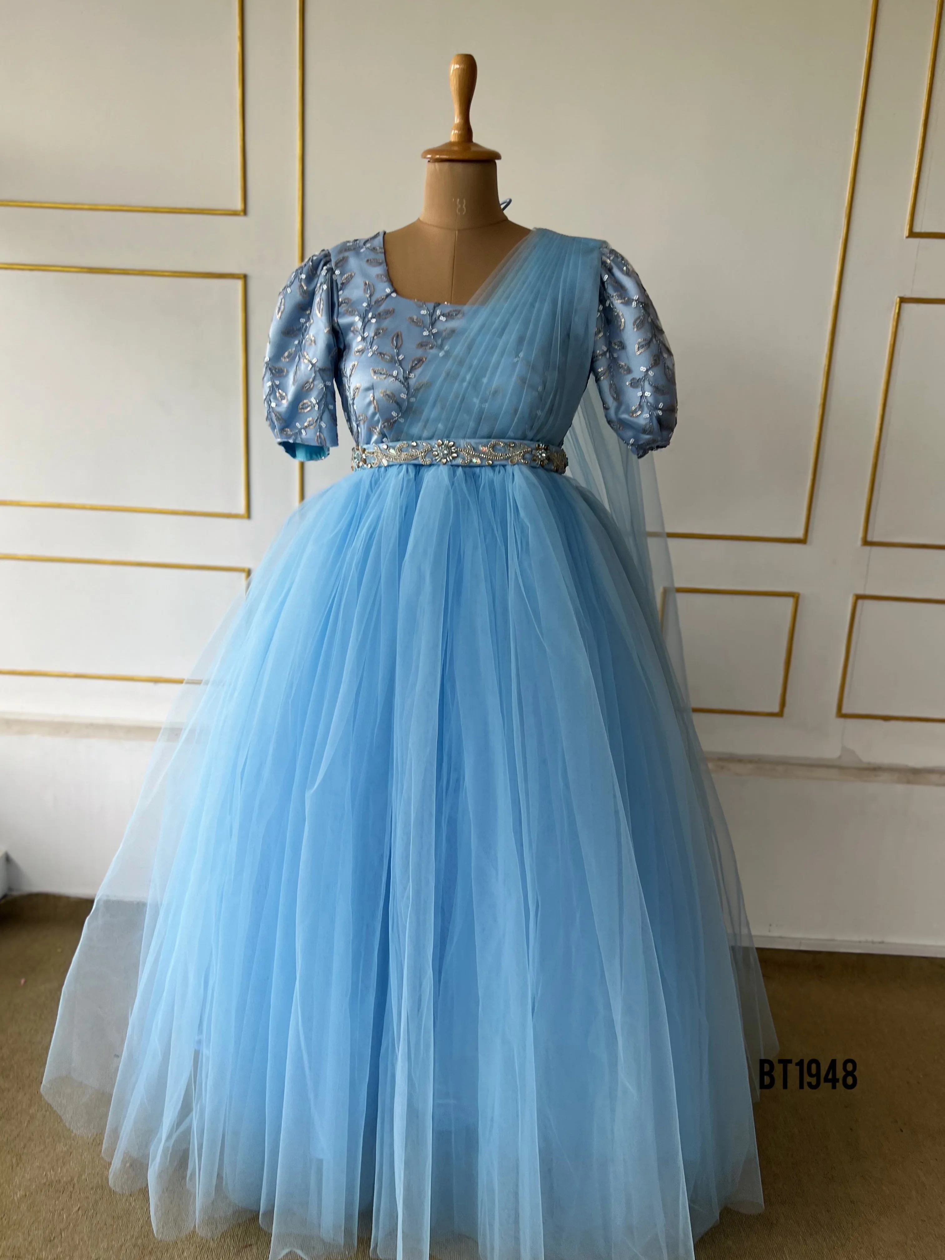 BT1948 Elegant Blue Mom and Baby Matching Dresses