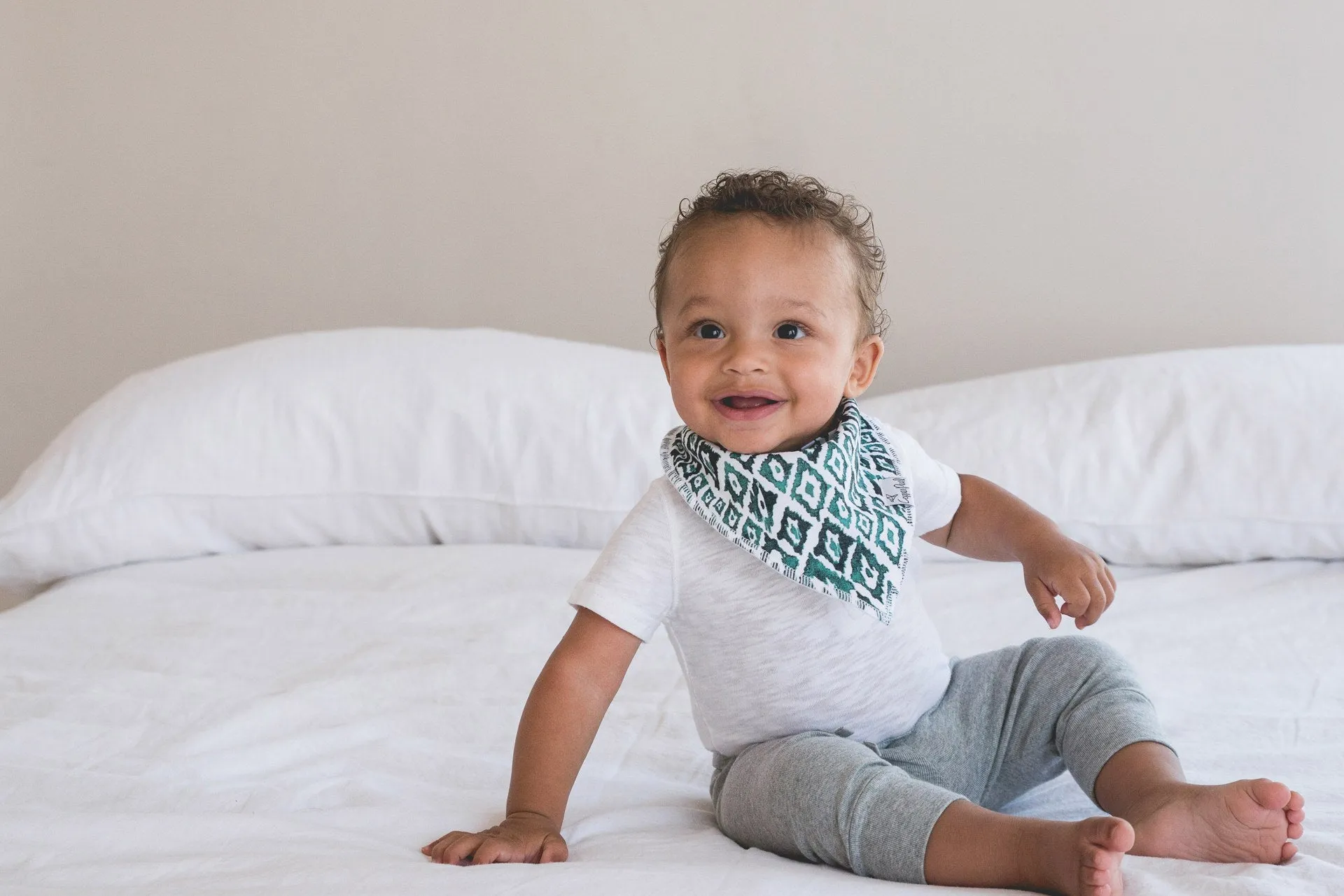 Copper Pearl Bison Bandana Bib Set