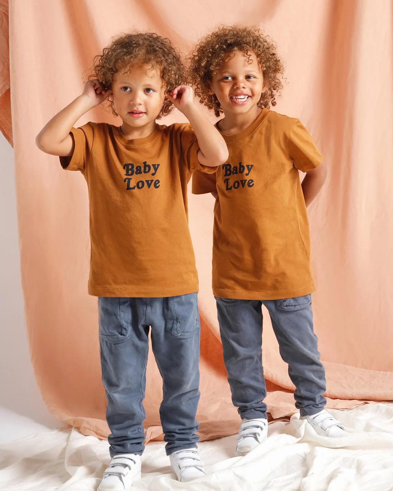 Le t-shirt Baby love en coton bio - caramel