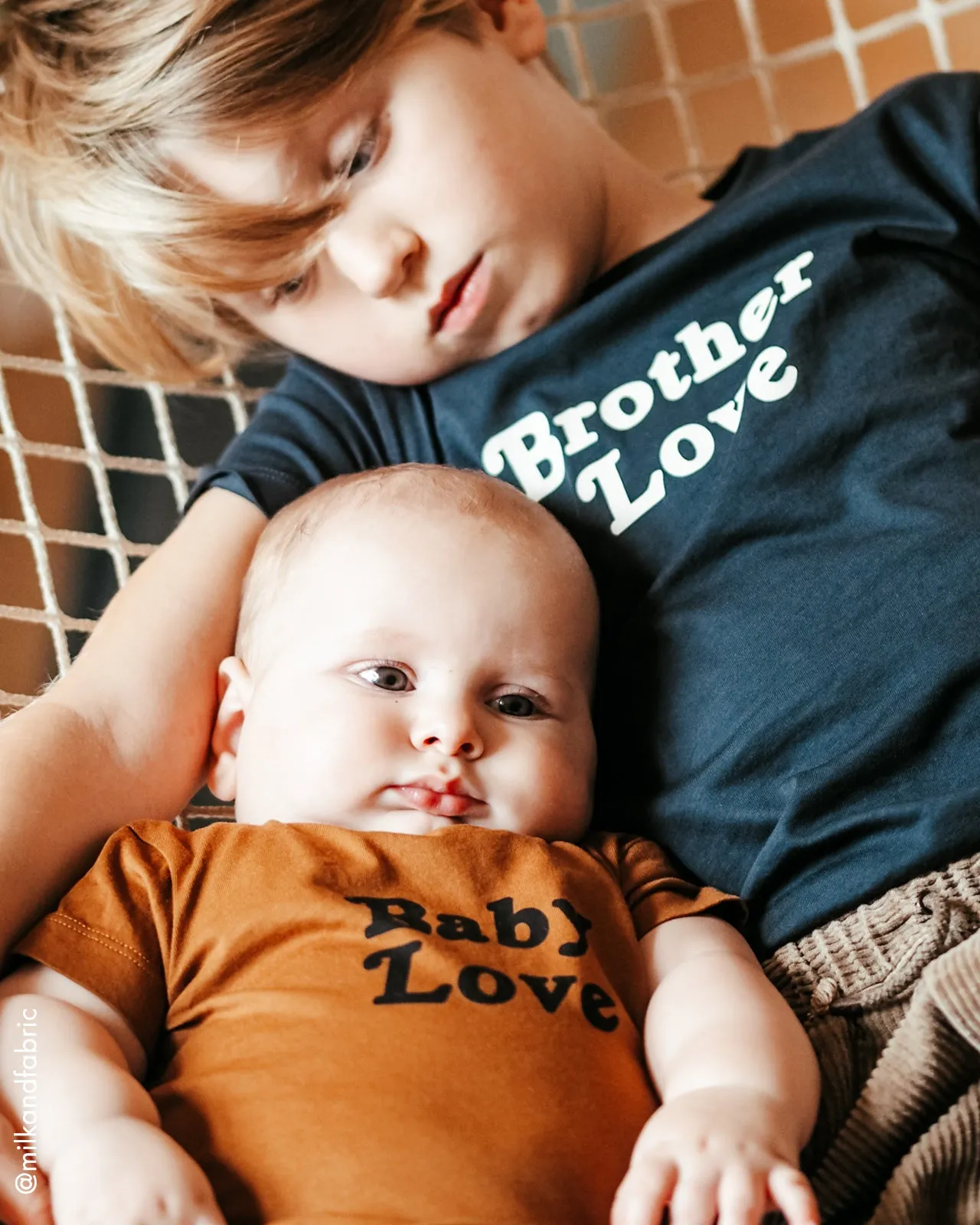 Le t-shirt Baby love en coton bio - caramel
