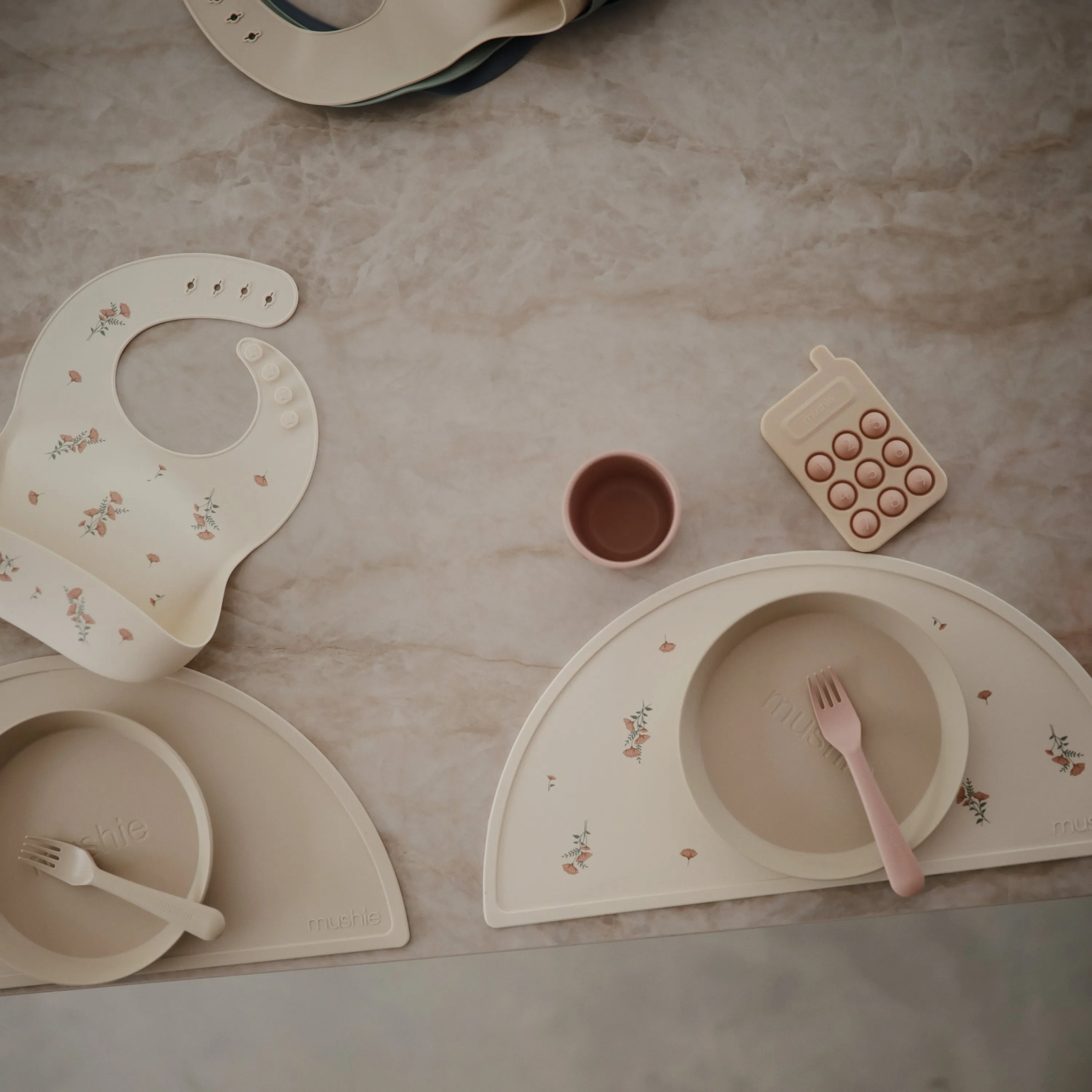 Mushie Silicone Baby Bib