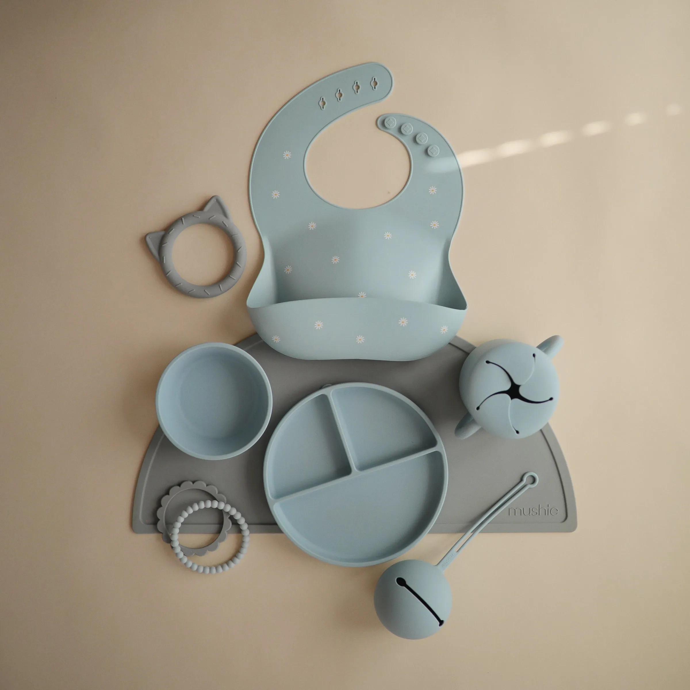Mushie Silicone Baby Bib