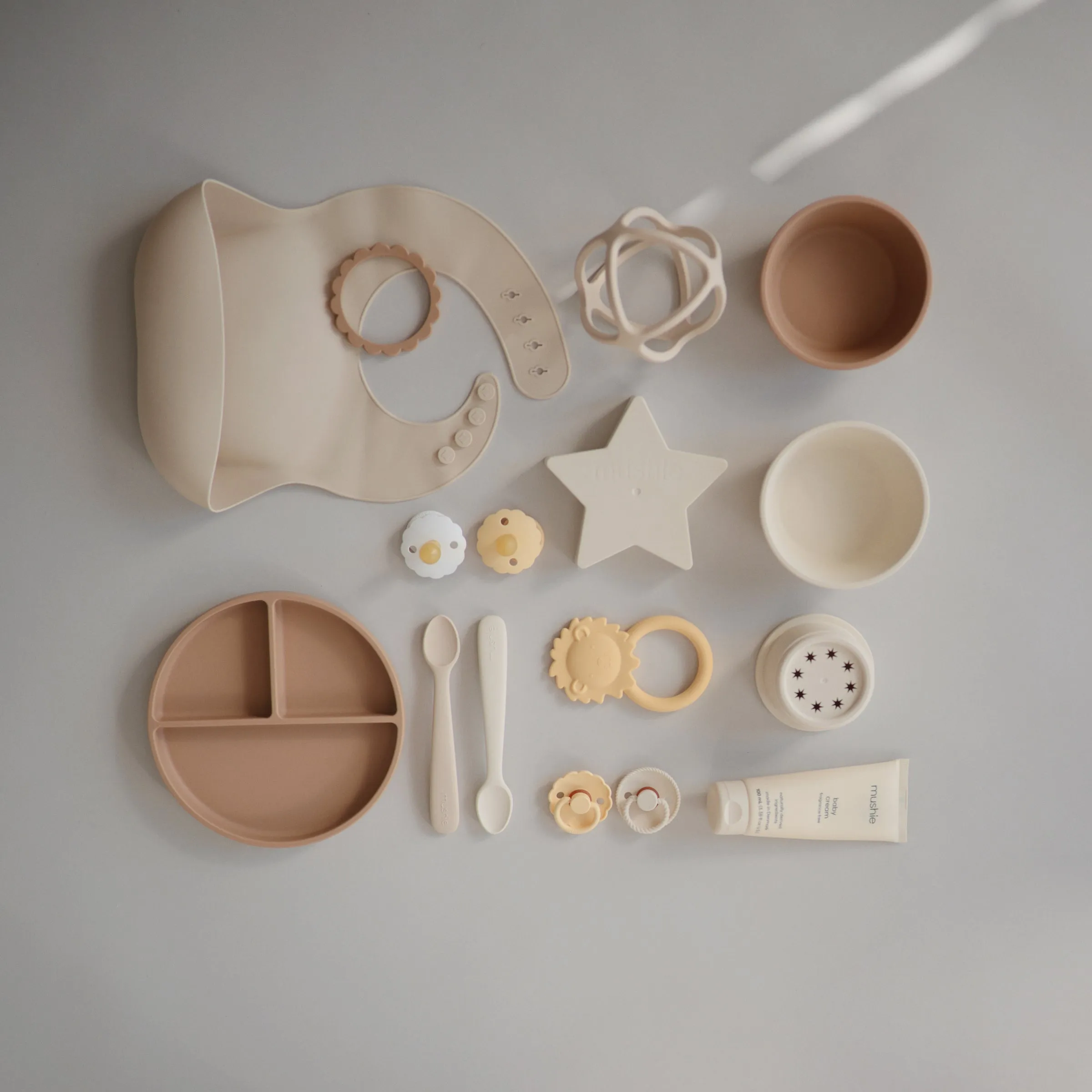 Mushie Silicone Baby Bib