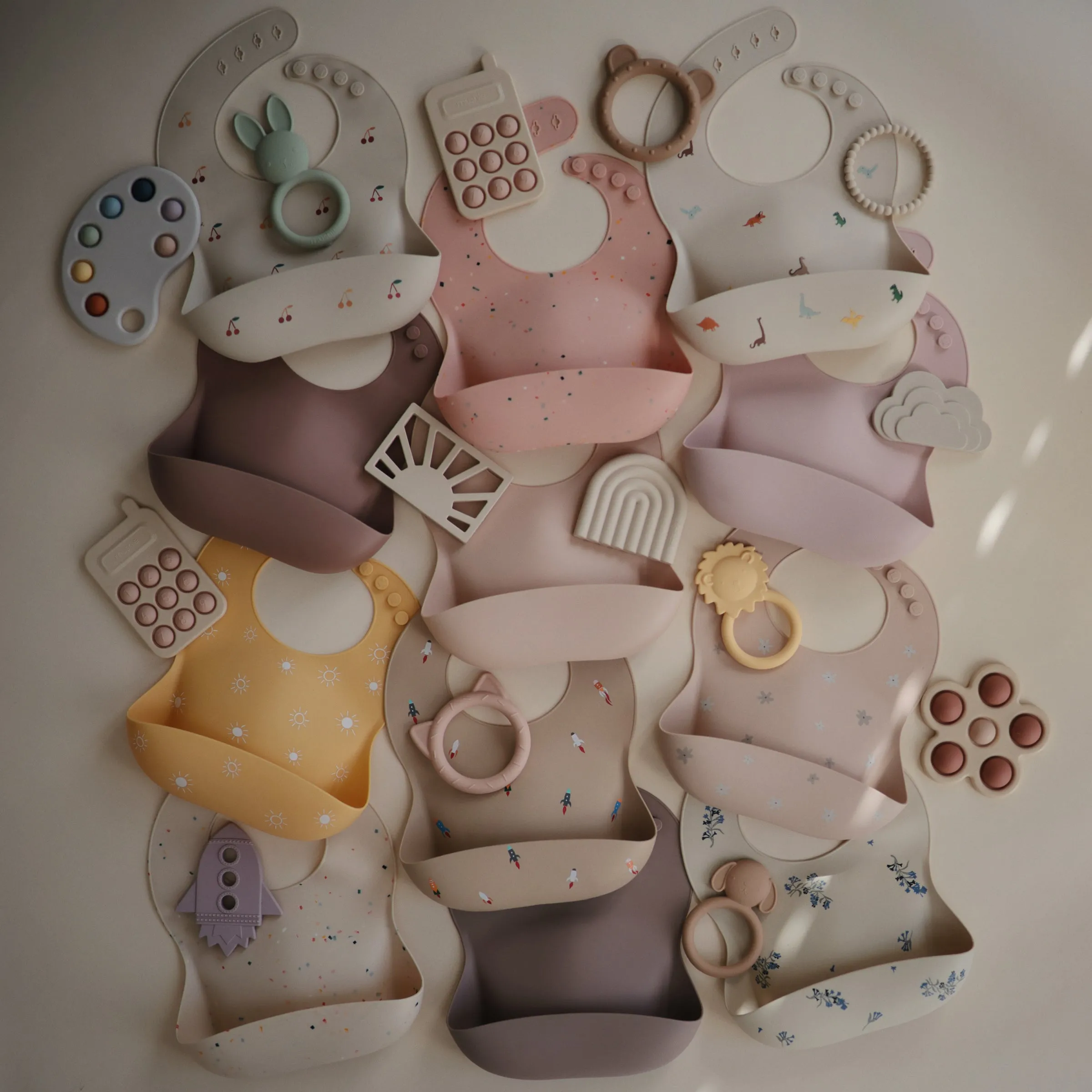 Mushie Silicone Baby Bib