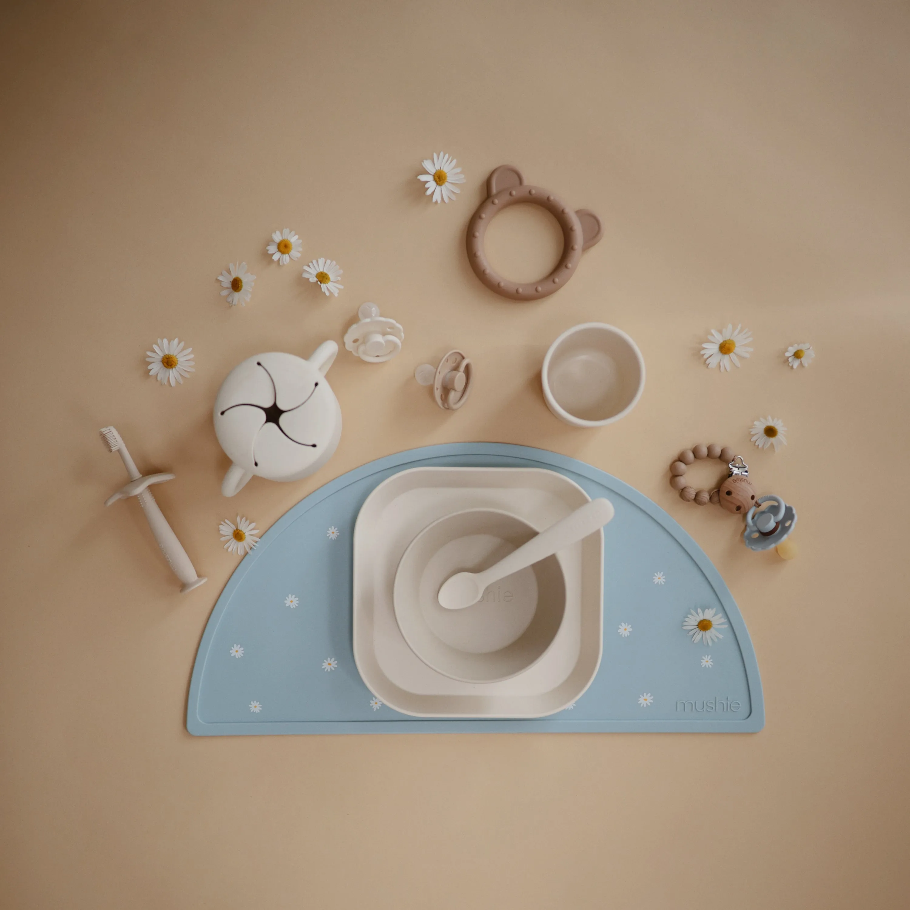 Mushie Silicone Baby Bib